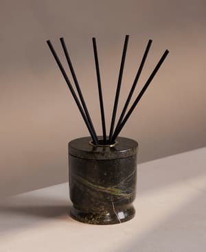 Leather & Oud Forest Green Diffuser 150ml - Listing Image