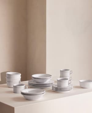 Hillcrest White 20 Piece Dinnerware Set - Listing Image