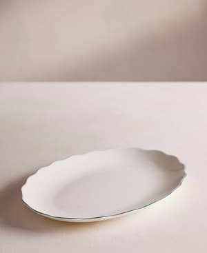 Scalloped Oval Dish - Large - Green Rim - Listing Image