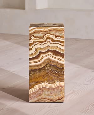 Delos Plinth - Dragon Onyx - Hover Image