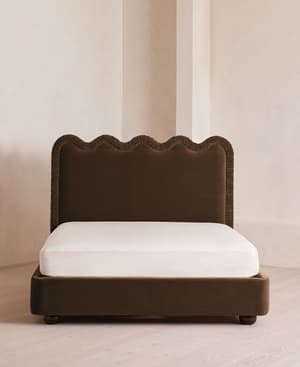 Tristan Bed - Queen - Velvet - Chocolate - US - Hover Image