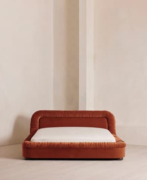 Vara Bed - Queen - Velvet - Rust - US - Hover Image