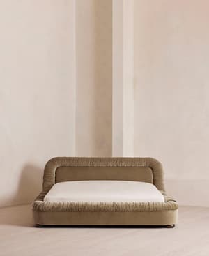 Vara Bed - Queen - Velvet - Truffle - US - Hover Image