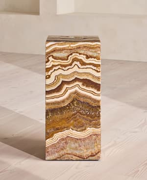 Delos Plinth - Dragon Onyx - Hover Image