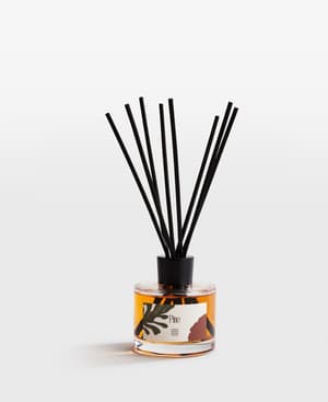 Limited Edition Bassett Pine Diffuser - 150ml - Listing Image