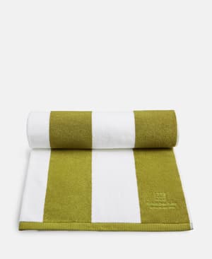 House Pool Towel - Dumbo NY - Listing Image