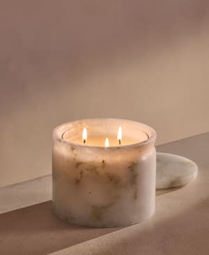 Bergamot & Mandarin Candle - Alabaster - 660g - Listing Image