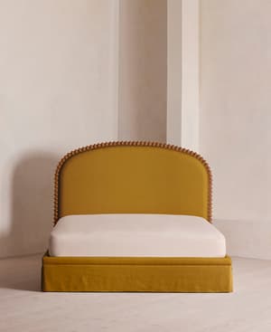 Mika Bed - Queen - Linen - Turmeric - US - Hover Image