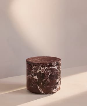 Leather & Oud Candle - Rosso Levanto Marble - 660g - Hover Image