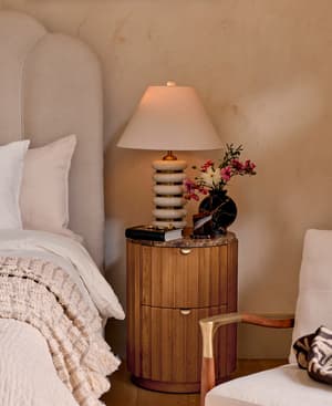 Greyson Table Lamp - High Gloss Lacquer - Cream - Listing Image