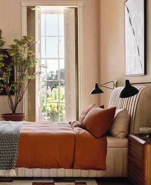 Luna Linen Duvet Cover - Rust - Emperor - Hover Image