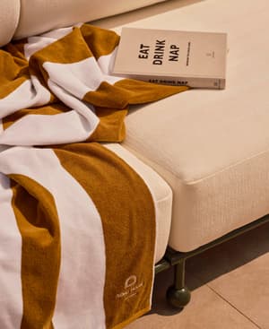 House Pool Towel - Istanbul - Hover Image