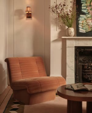 Viola Wall Light - Bronze - Hover Image