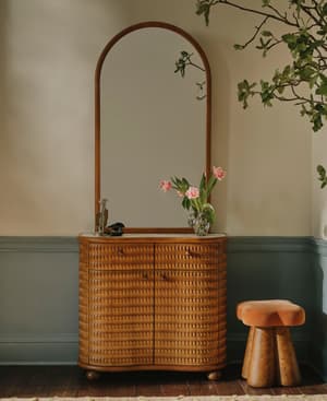 Armando Entryway Unit - Listing Image