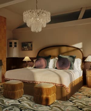 Mika Bed - King - Linen - Ochre - US - Hover Image