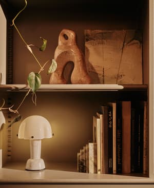 Anderson Décor Arch - Red Marble - Hover Image