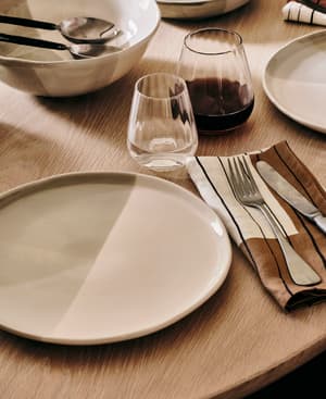 Pembroke Stemless Red Wine Glass - Set of Four - Listing Image