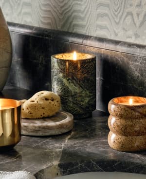 Verona Leather & Oud Marble Candle - 260g - Listing Image