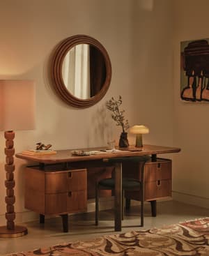 Alvis Desk - Listing Image