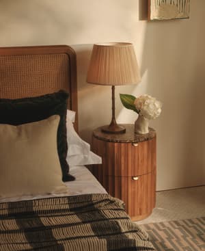 Alexander Table Lamp - Listing Image