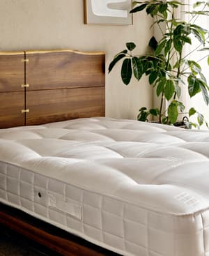 Soho House x Hypnos Mollies 1000 Double Mattress - Hover Image