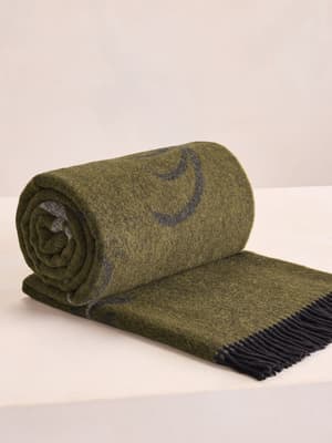 Elizabeth Throw - Hover Image
