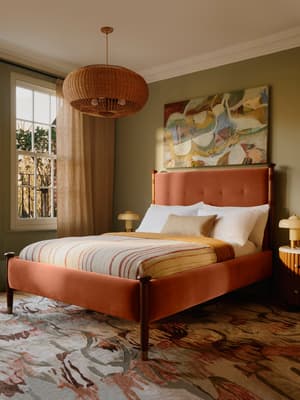 Paolo Bed - Queen - Velvet - Antique Rose - US - Hover Image
