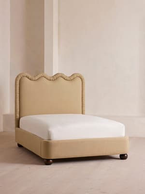 Tristan Bed - King - Linen - Wheat - US - Listing Image