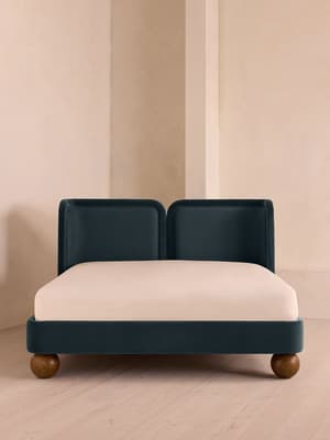 Willem Bed - Queen - Velvet & Linen - Grey Blue - US - Hover Image