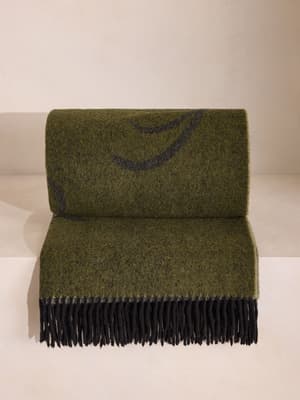 Elizabeth Throw - Listing Image
