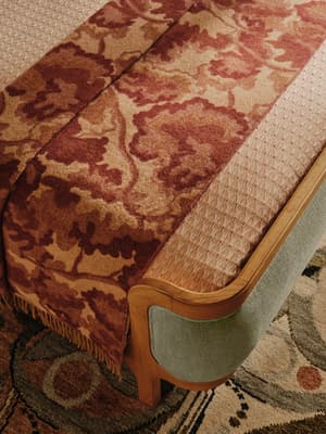 Oakley Throw - Listing Image