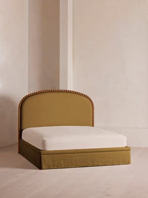 Mika Bed - King - Linen - Ochre - US - Listing Image