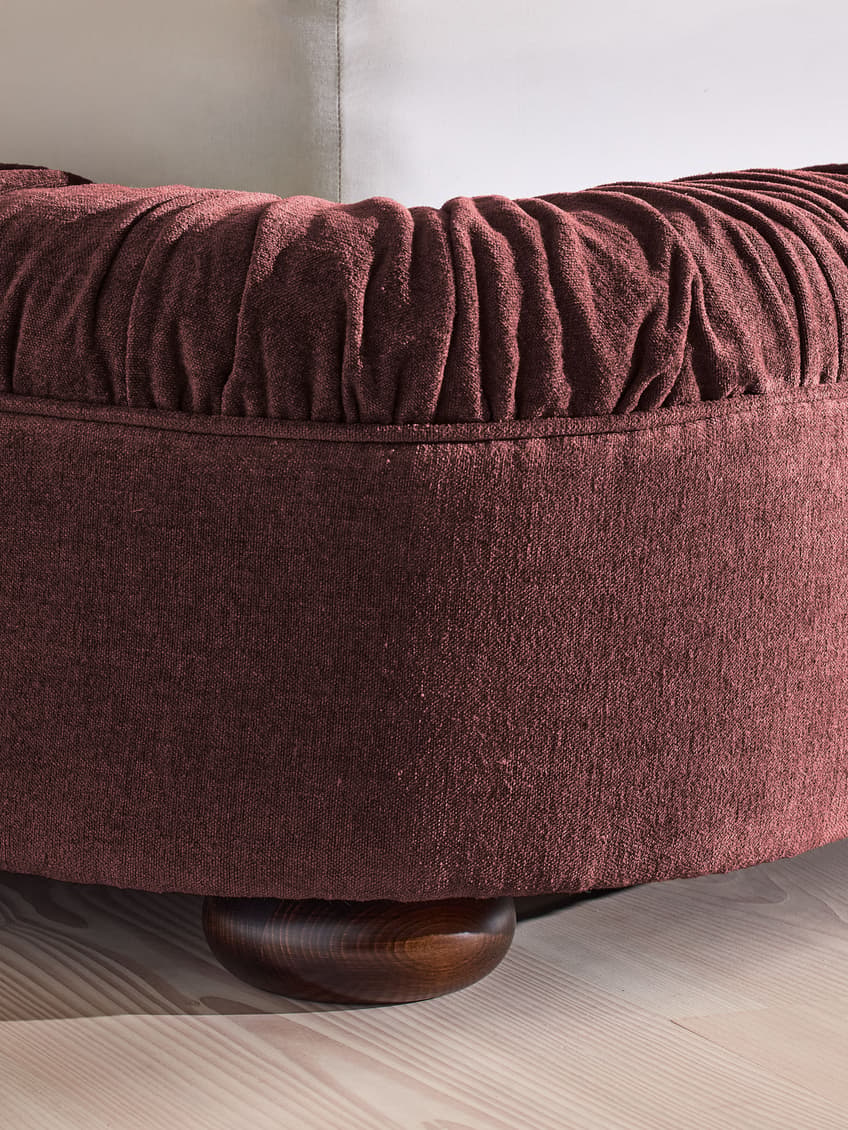 Vara Bed, Queen, Linen Chenille, Bordeaux, US