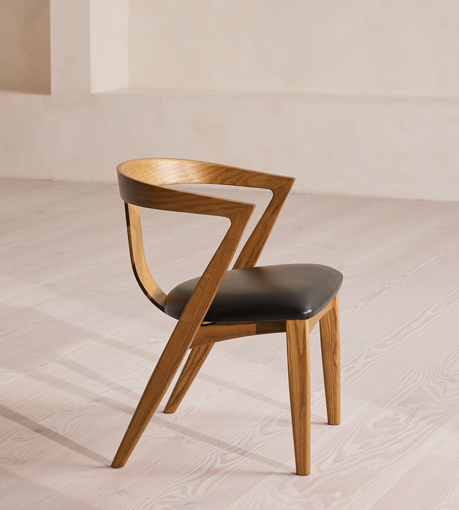 Edwin Dining Chair, Black Leather, US