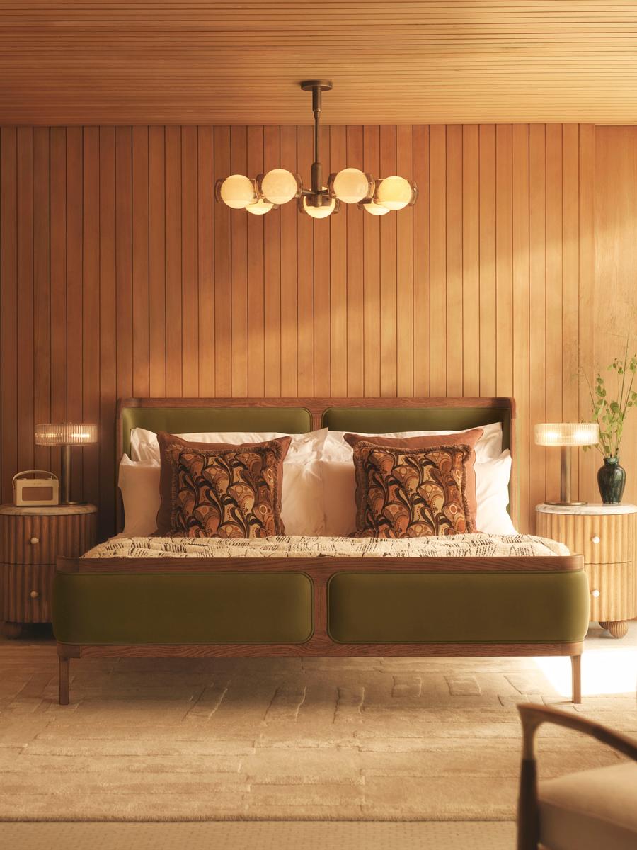 Belsa Bed, King, Velvet, Olive, US
