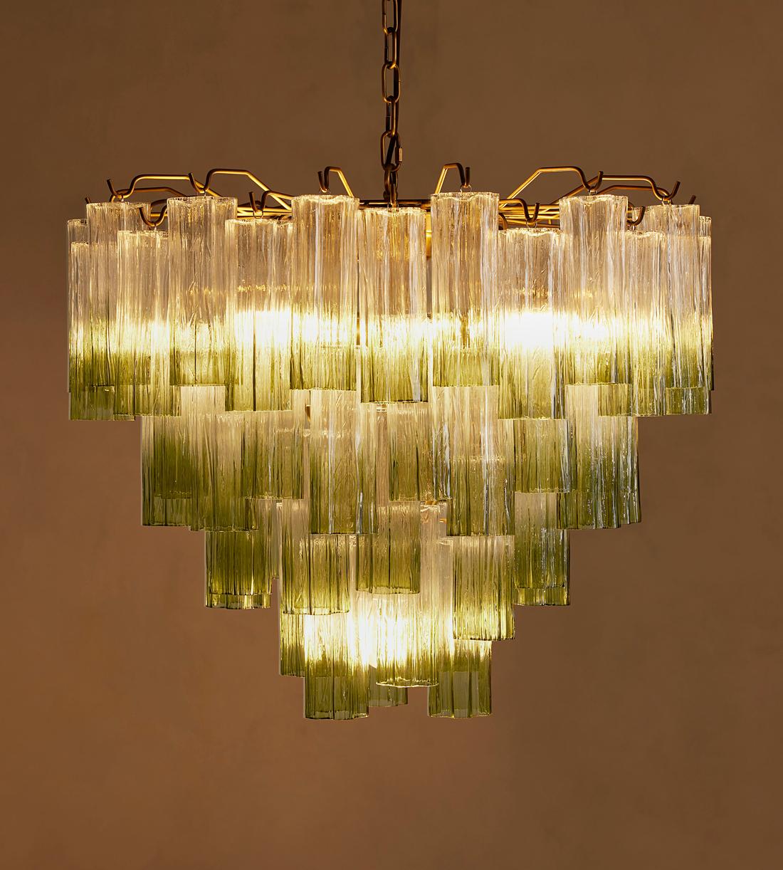 Chiara Chandelier, Green, UK