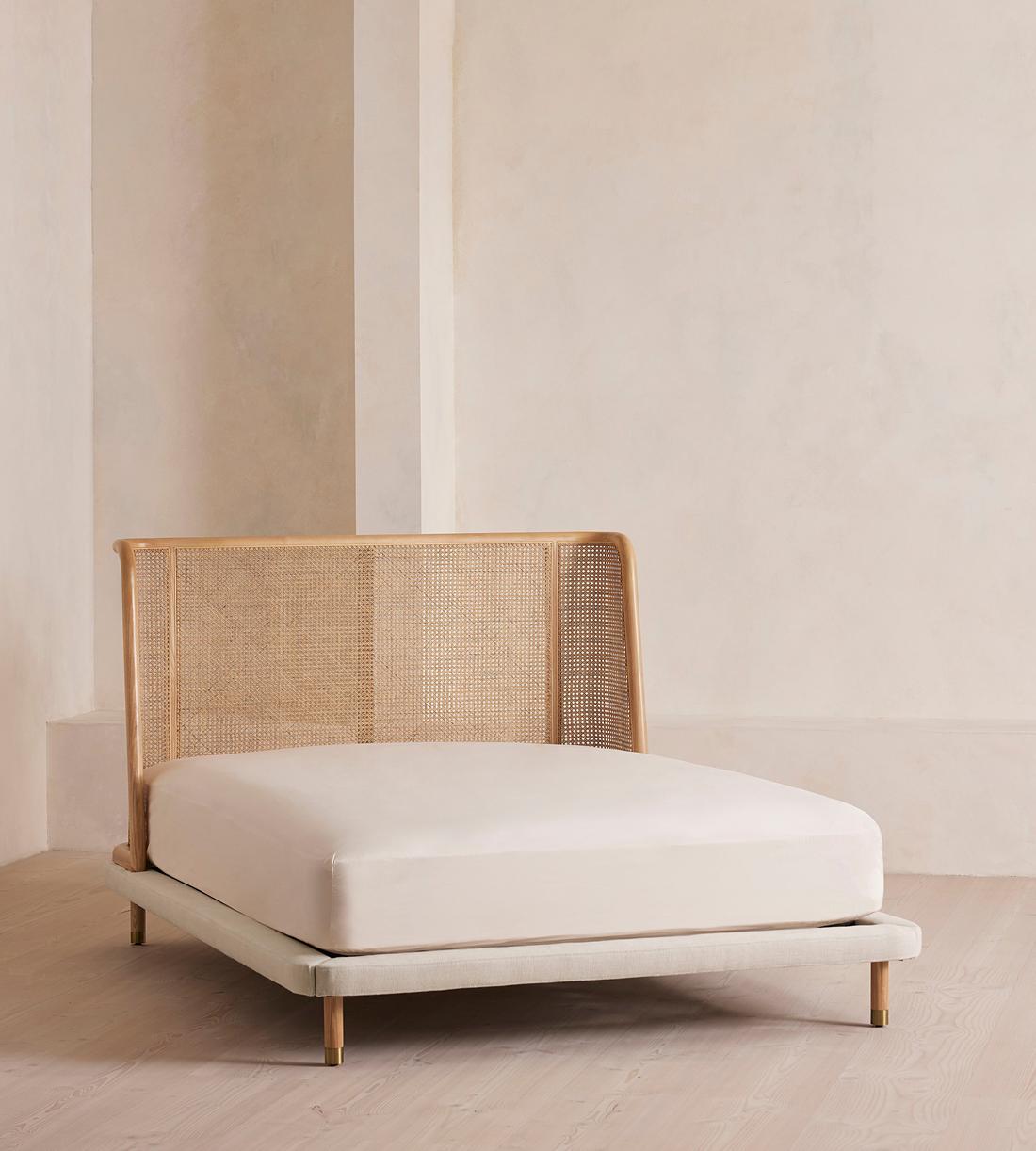 灰釉春秋重箱 Hasker Bed, King