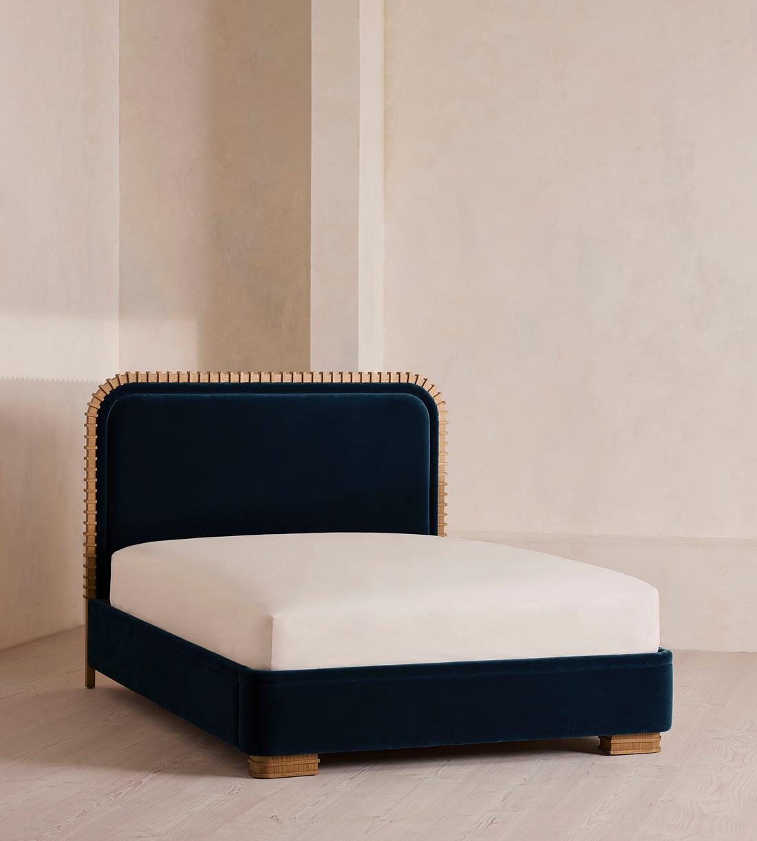 Art deco velvet bed cheap