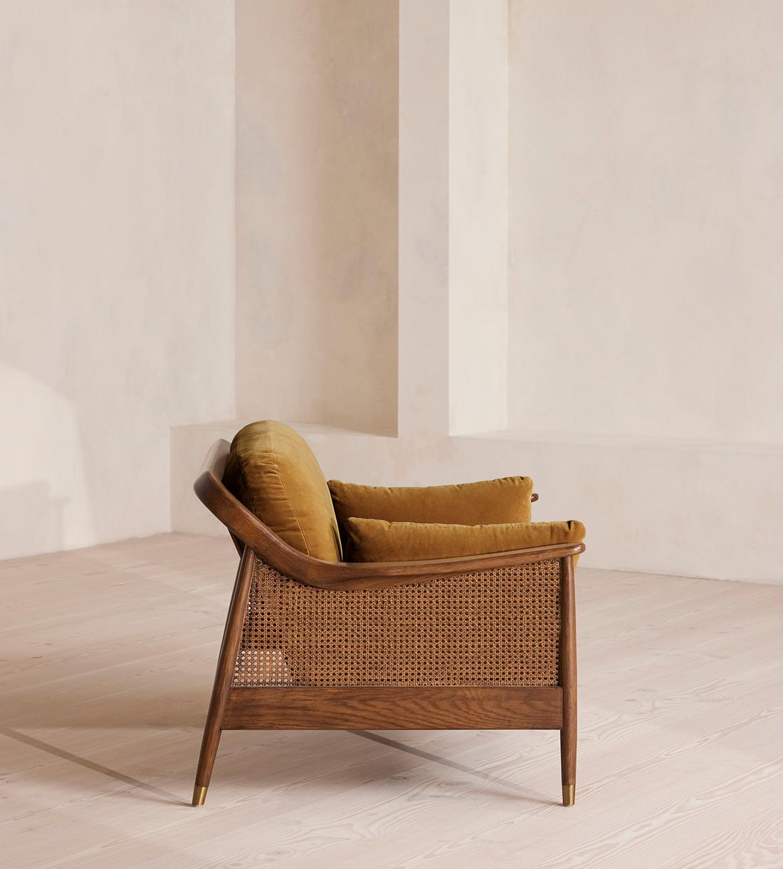 Atlanta Loveseat, Velvet, Mustard