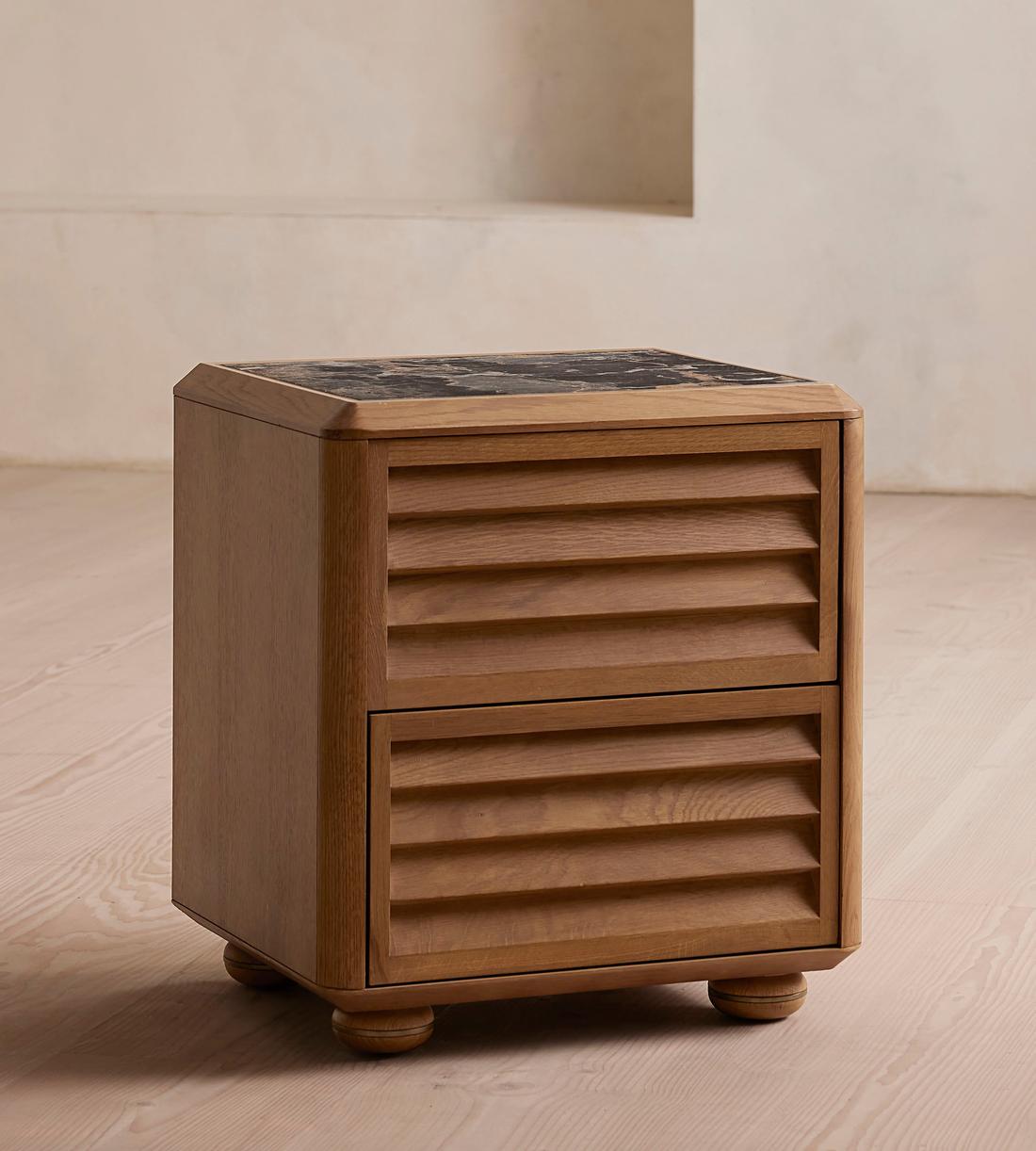 NEC L ave Tab 美品 Lucia Bedside Table, Michelangelo Marble