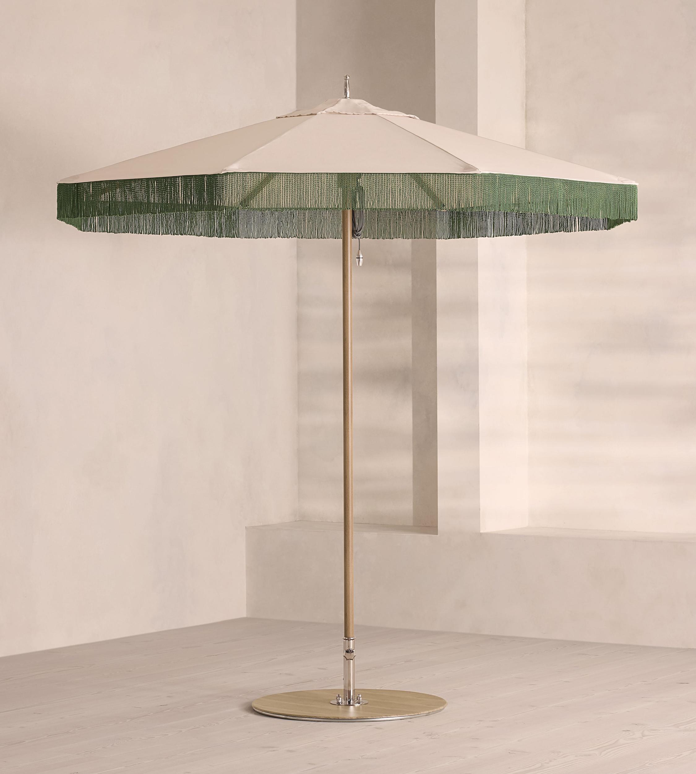 Tuuci Parasol, Soho House Amsterdam, US