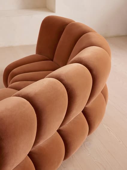 Noelleページ Noelle Sectional Curved Sofa, Six Seater, Velvet Antique