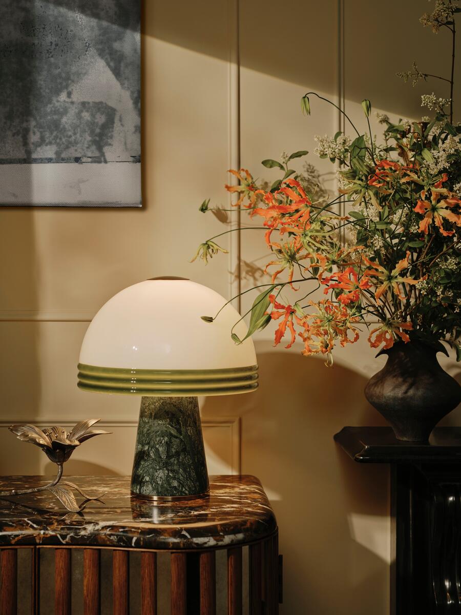 SOHO HOME CASSIE TABLE LAMP