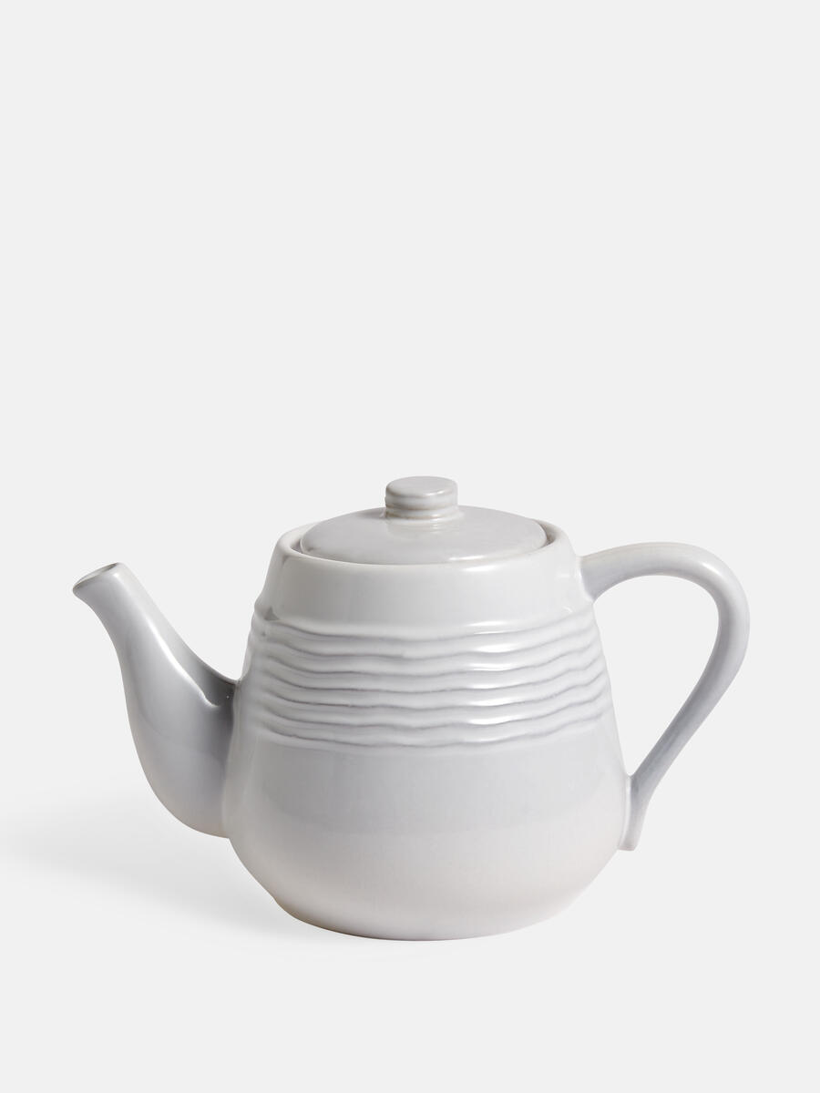Everit Teapot, Small